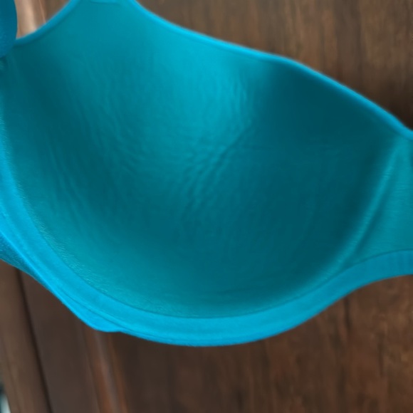 Victoria Secret Demi Bra 38D - Picture 6 of 6